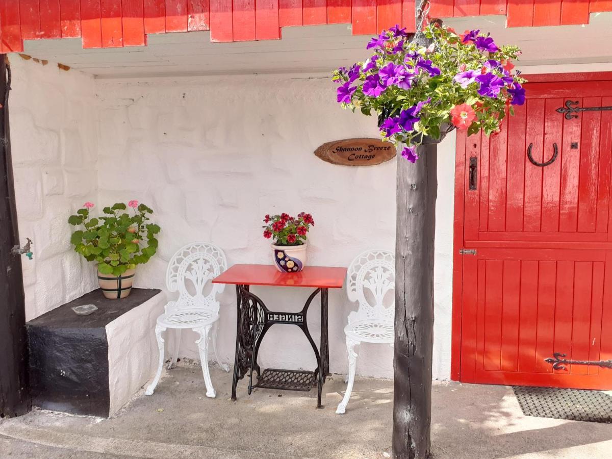 Shannon Breeze Cottage Ballycrossaun Exterior foto